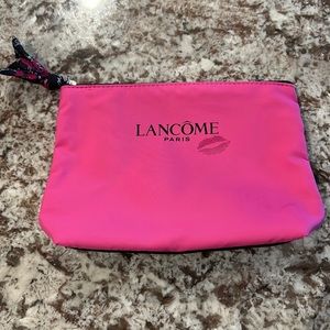 New Lancôme make up bag NWOT’S Misplaced them. 💄💋